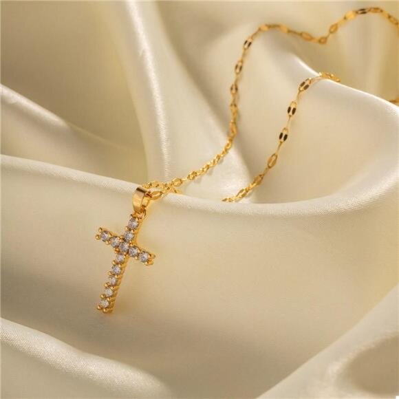 18K Gold-Plated Cross Pendant Necklace - Picture 3 of 6